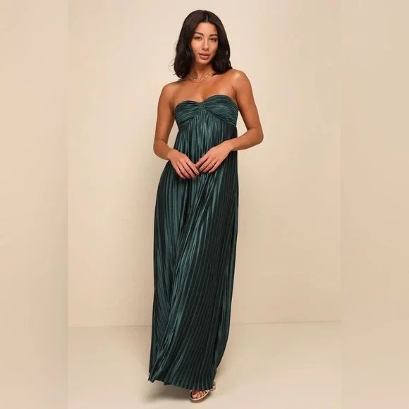 Elegant Green Strapless Maxi Dress - Picture 1 of 5